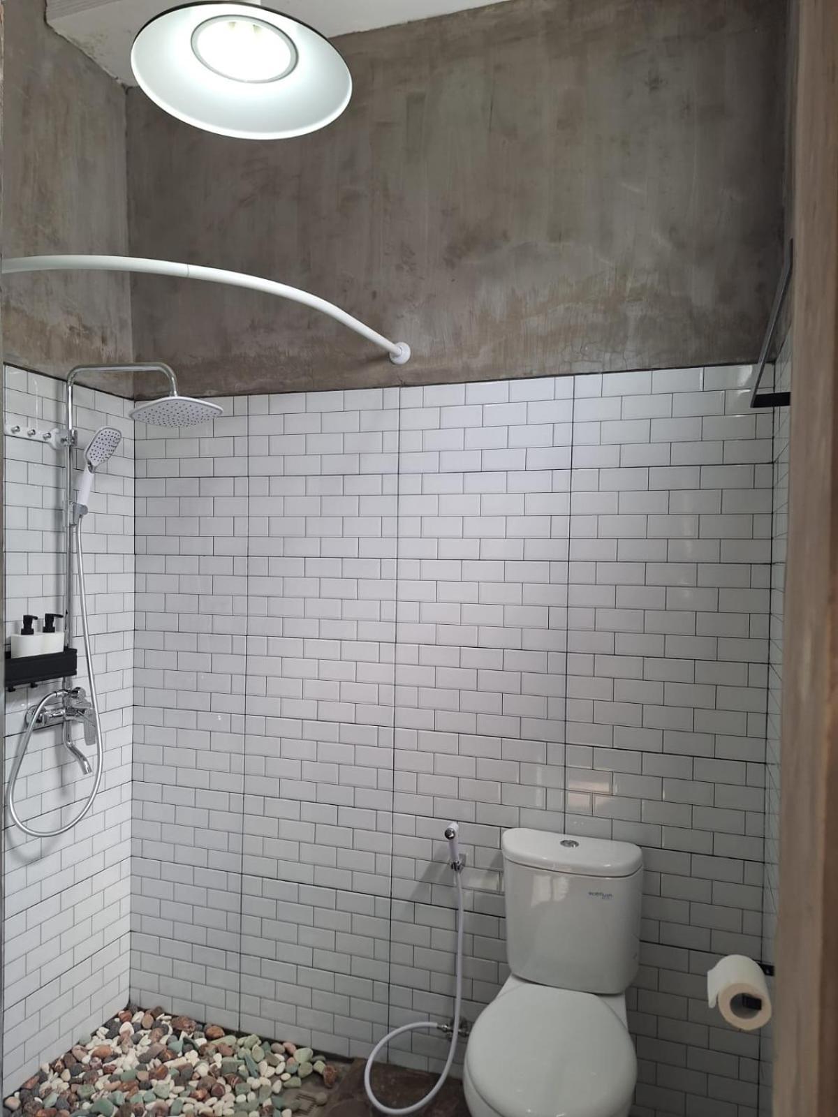Inn House Homestay Dadapan Luaran gambar