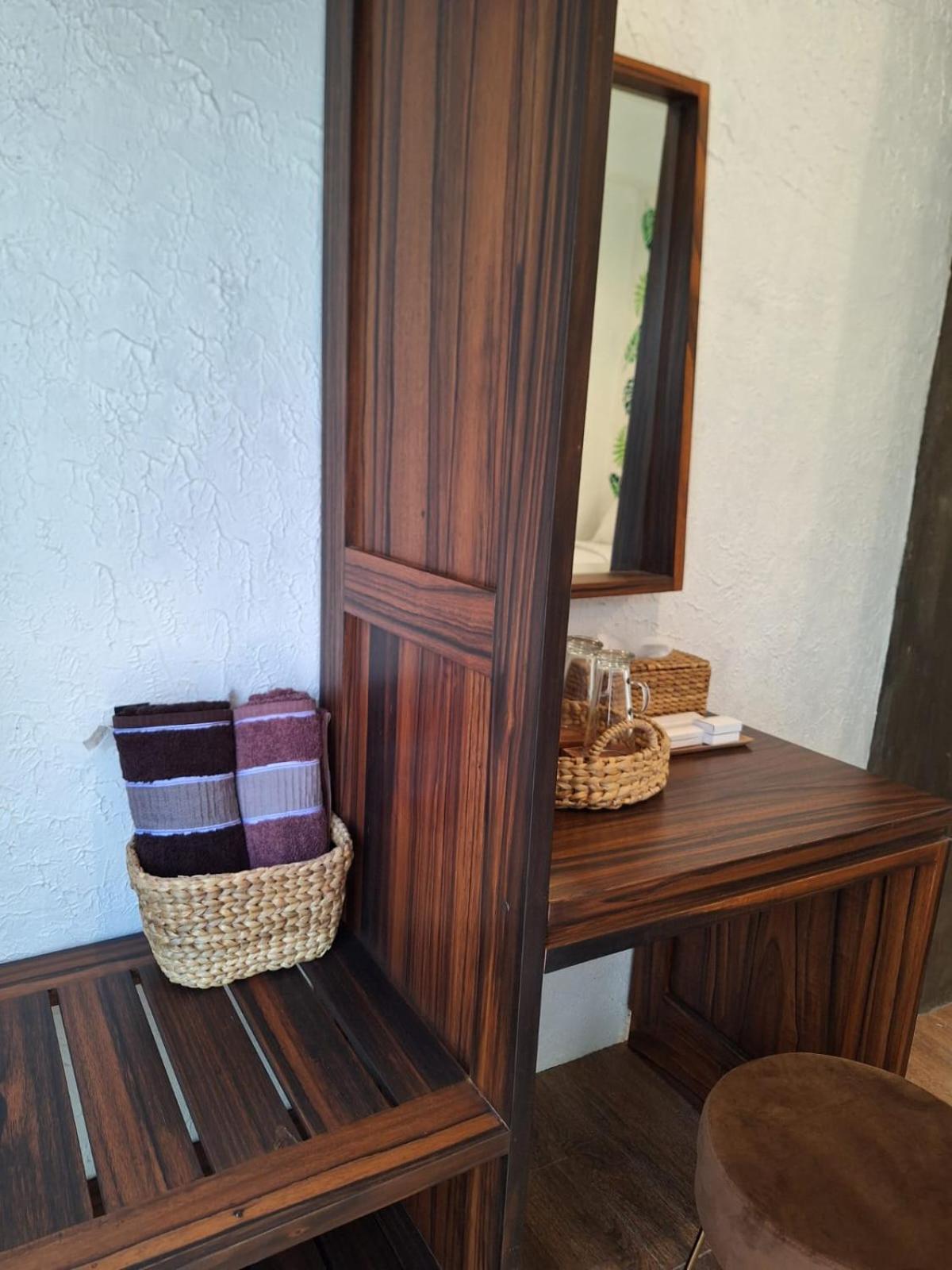 Inn House Homestay Dadapan Luaran gambar