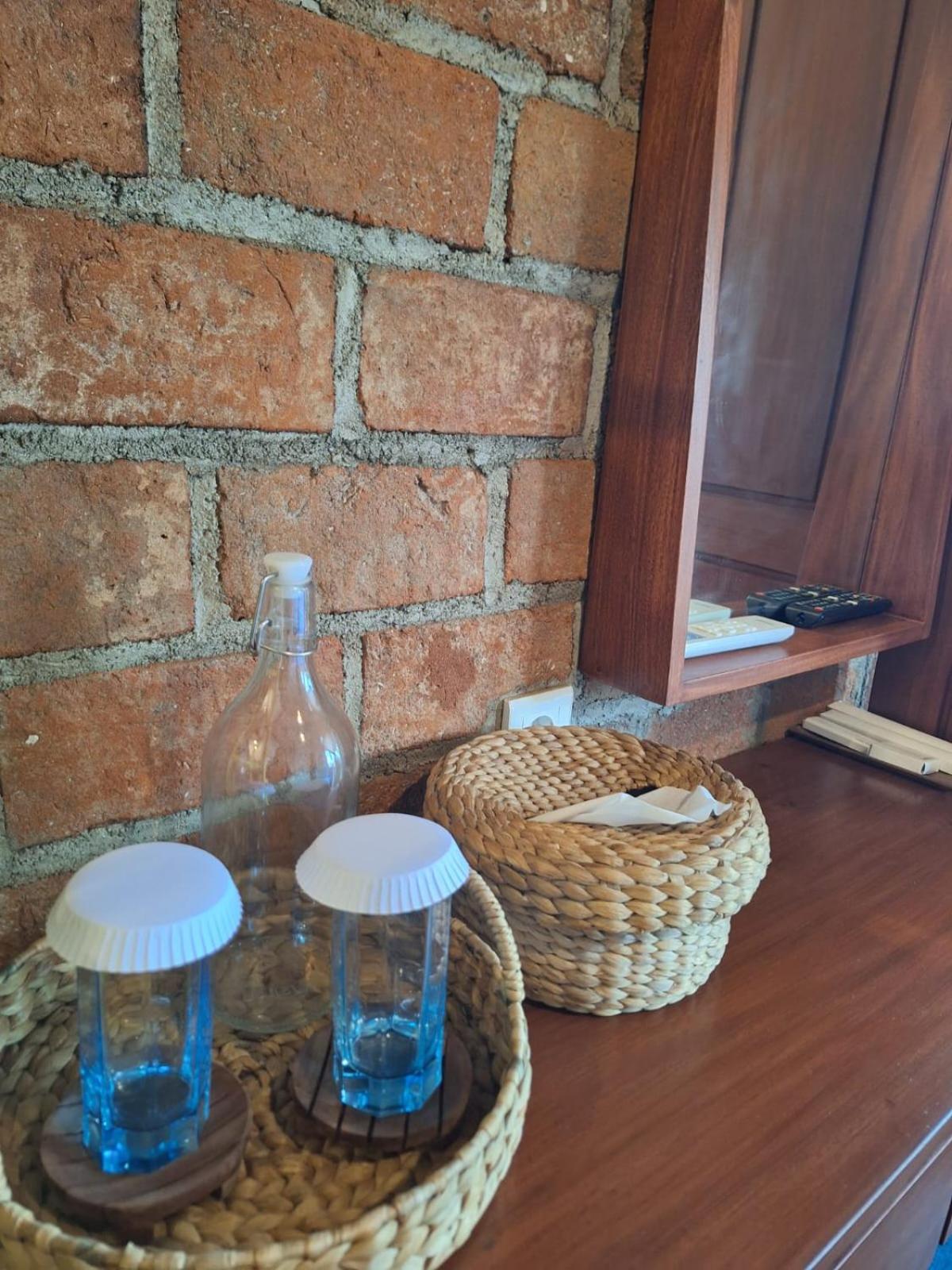 Inn House Homestay Dadapan Luaran gambar